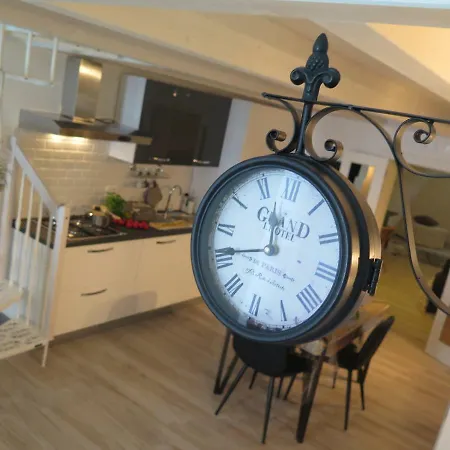 Casa Tra Borgo E Mare * モノーポリ