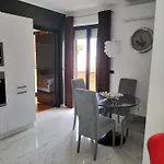 Casa Tra Borgo E Mare