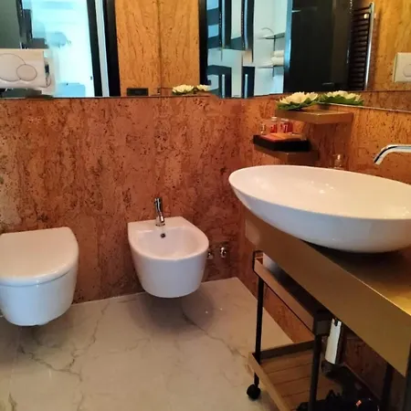 Casa Tra Borgo E Mare